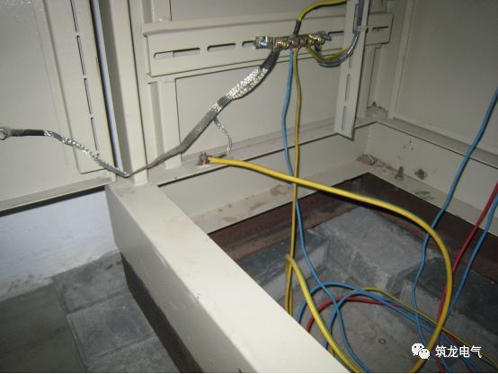 《建筑電氣工程施工質(zhì)量驗收規(guī)范》GB50303-2015 配電箱(機柜)安裝詳細說明!